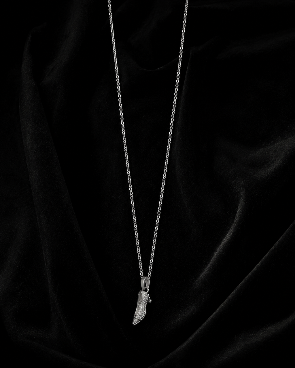 Dije Zapatilla en plata .925